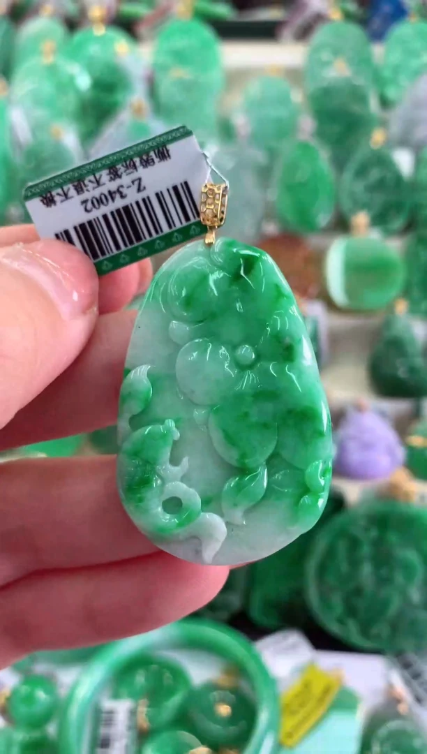 【闪购商品】翡翠吊坠(不含链)18K金镶嵌挂件