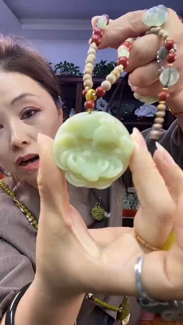 未镶嵌蛇纹石玉牡丹花多样性其中发一