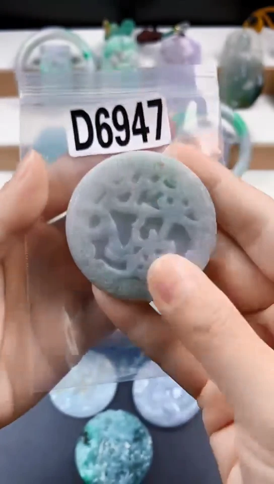 颈饰未镶嵌翡翠天然翡翠吊坠挂件