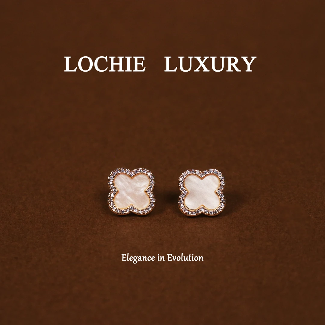 黄铜贝壳耳饰 A039【杏花雨】意大利设计款白色四叶草贝贝耳钉