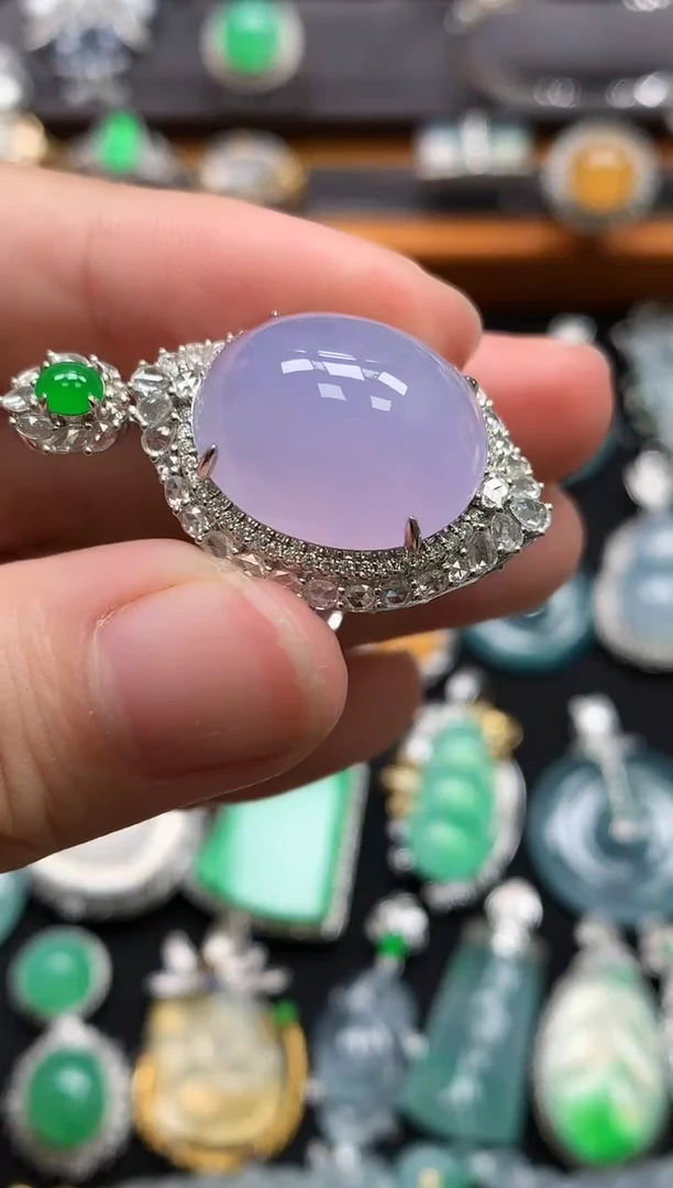 18K金镶嵌戒指翡翠七*戒指吊坠手链三用款