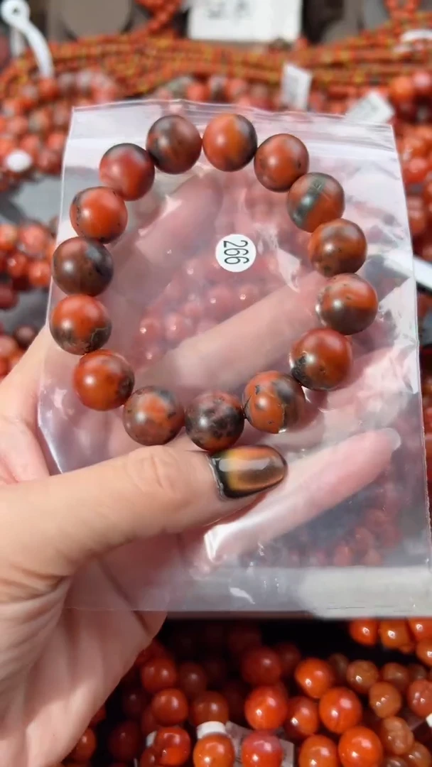 【闪购商品】南红玛瑙手串未镶嵌14+