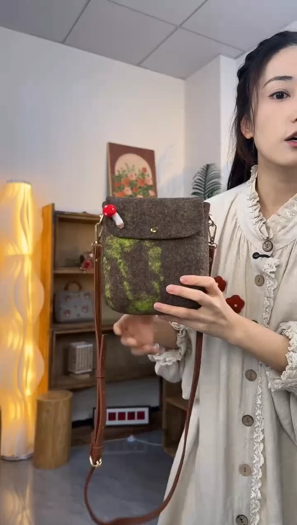 羊毛非遗纯手工包  青苔