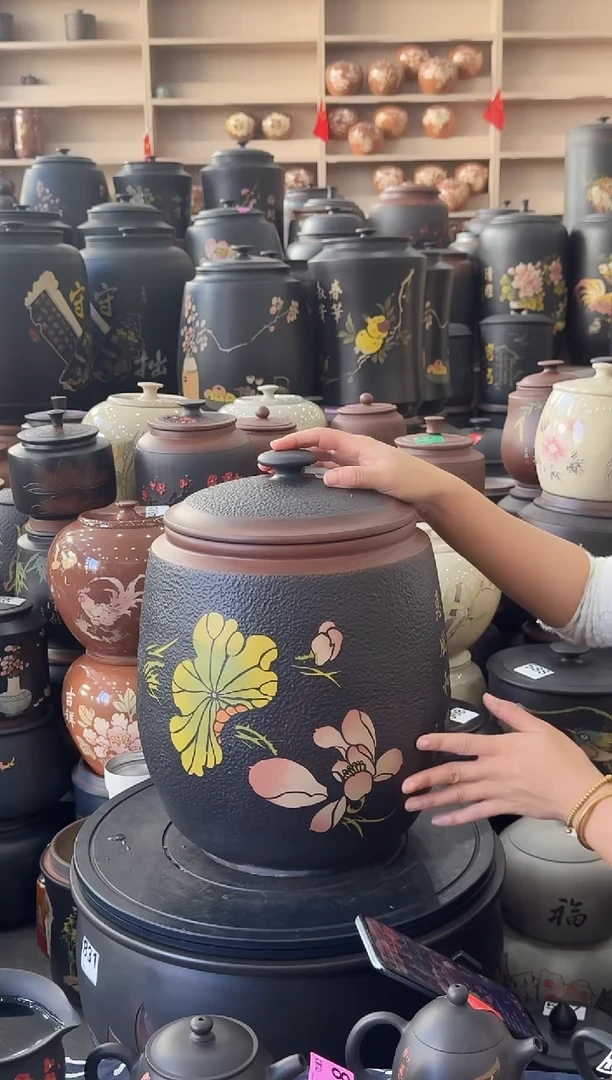 罐瑕疵茶缸高35cm锤纹黑色   024