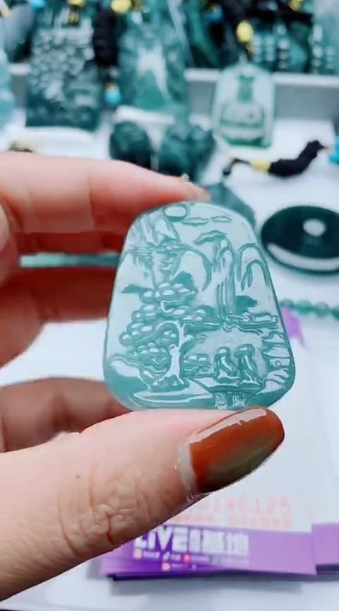 颈饰未镶嵌翡翠        多样性发其1一