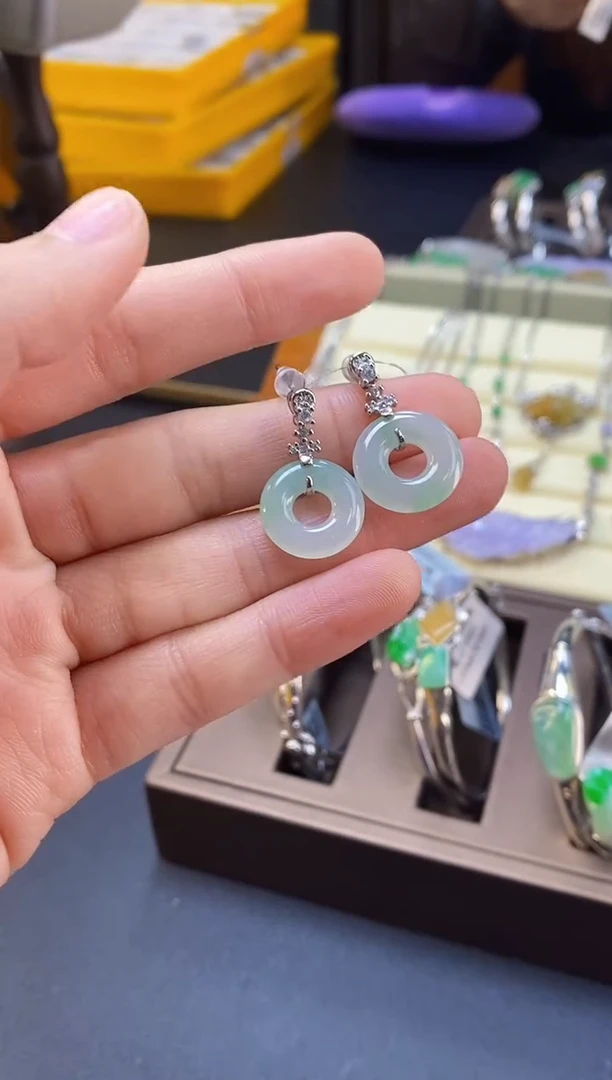 颈饰银S925镶嵌翡翠17303