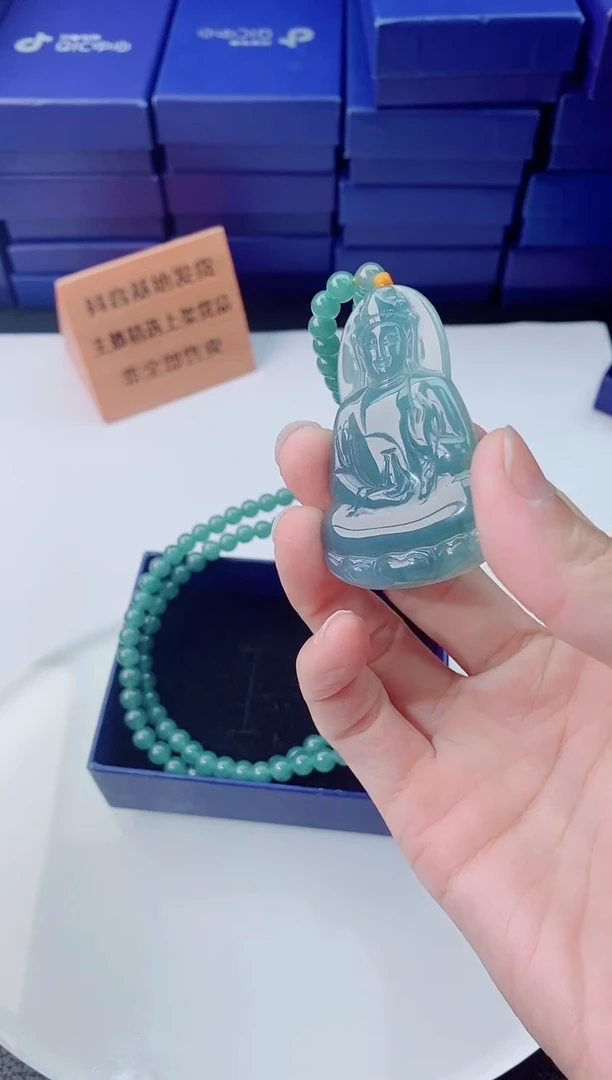 翡翠未镶嵌颈饰1111111111