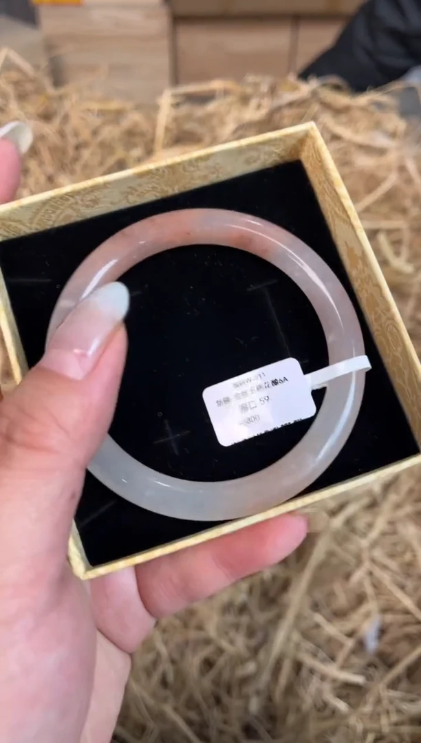 未镶嵌手镯石英质玉W-011