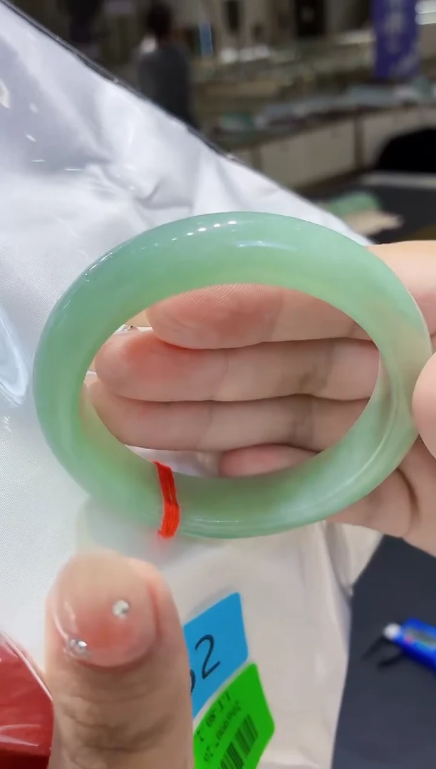 未镶嵌手镯翡翠翡翠手镯52