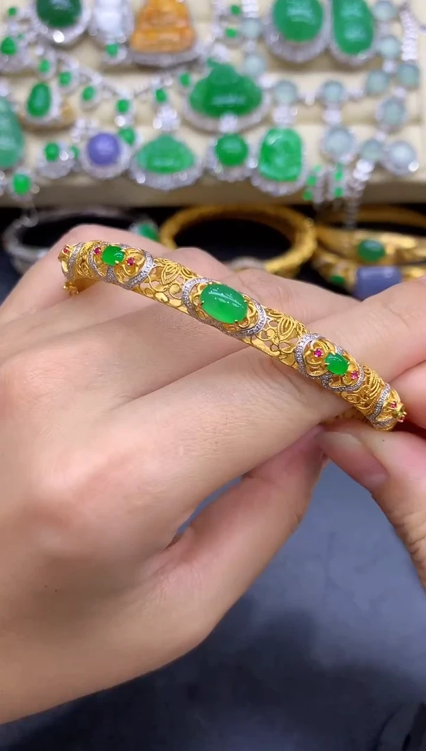 18K金镶嵌手镯翡翠468-中国好珍宝