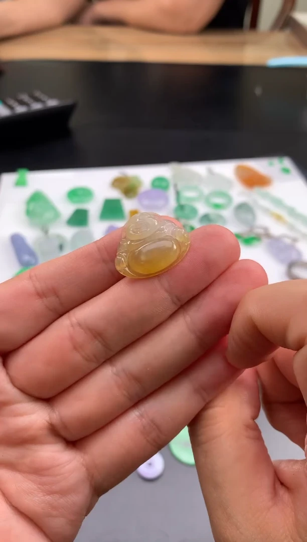 定制翡翠未镶嵌翡翠