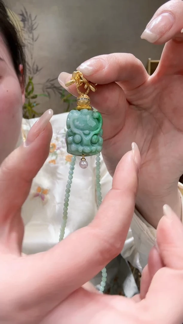 【闪购商品】翡翠颈饰未镶嵌吊坠