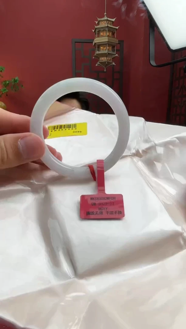 未镶嵌手镯（圆镯）翡翠翡翠手镯6