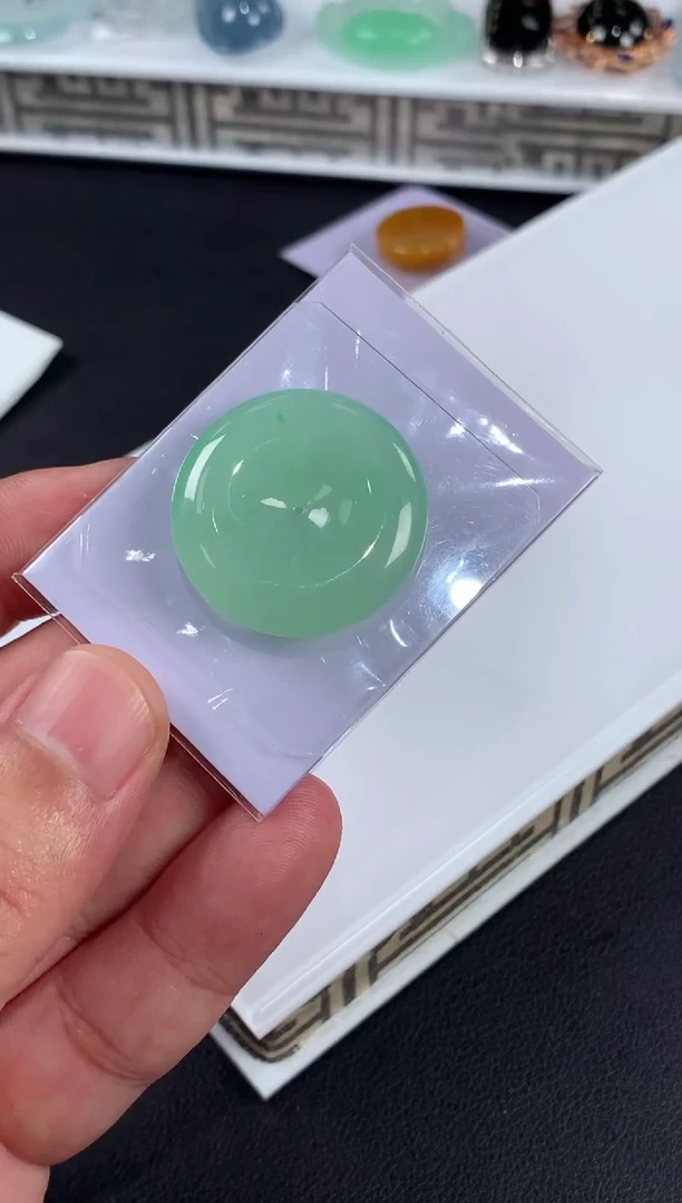 未镶嵌定制翡翠L****9翡翠