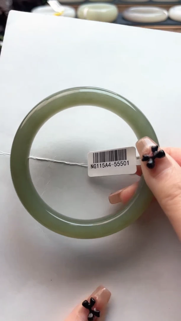 【闪购商品】和田玉手镯未镶嵌61+