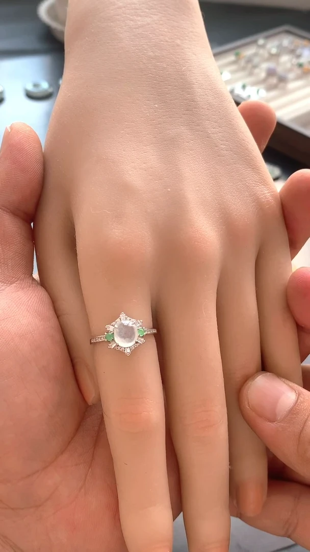 银S925镶嵌戒指翡翠1