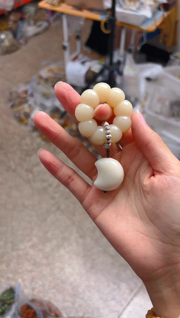 吊坠菩提根/象牙果荔枝栋手捻带月呀