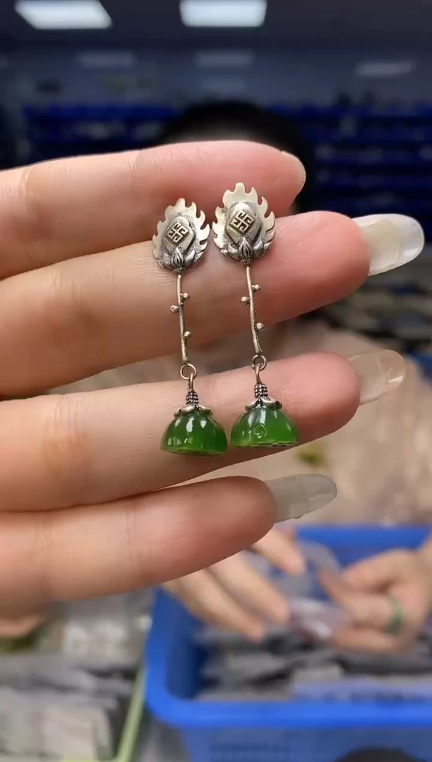 和田玉银S925镶嵌耳饰EZ689