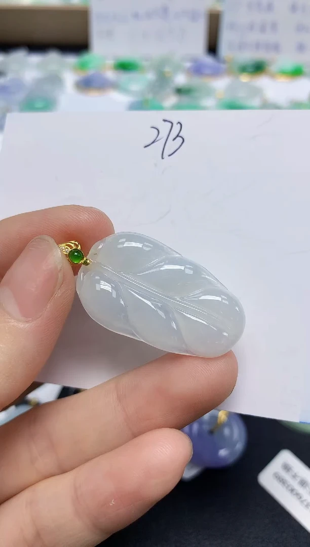 翡翠未镶嵌颈饰天然缅甸翡翠A货