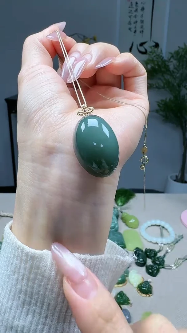 吊坠(不含链)18K金镶嵌和田玉1