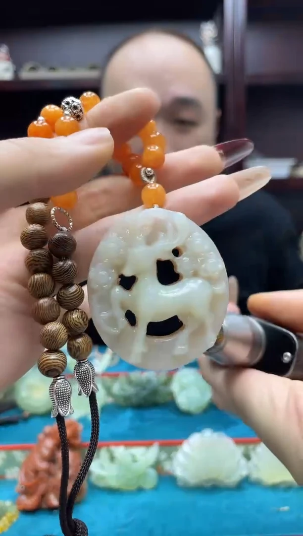 未镶嵌岫玉吊坠·