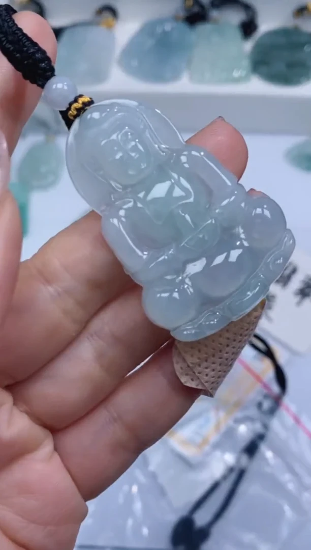 颈饰未镶嵌翡翠吊坠