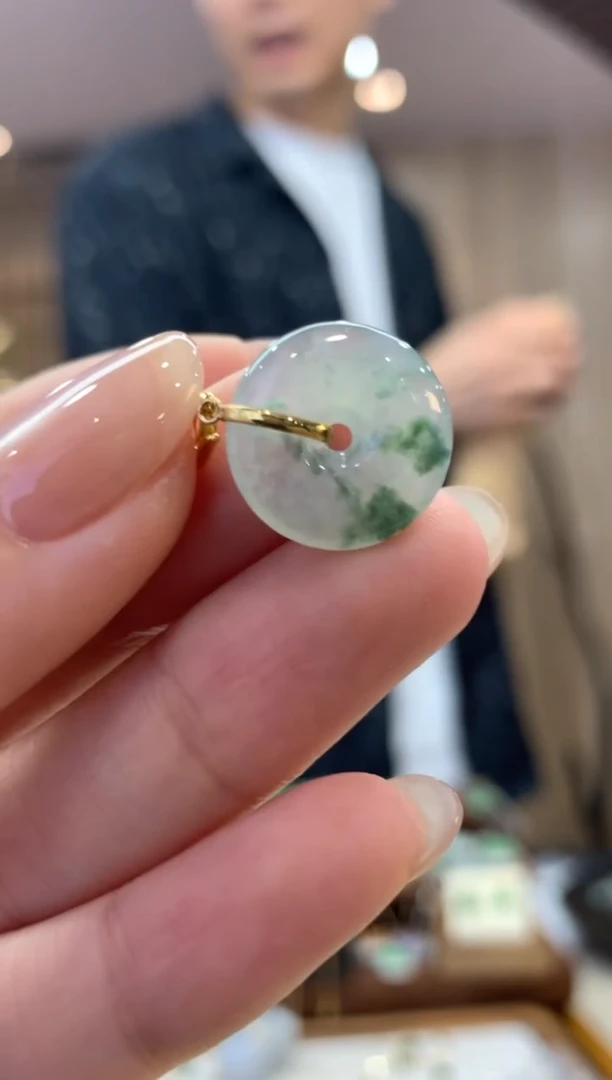 翡翠18K金镶嵌吊坠(不含链)平安扣