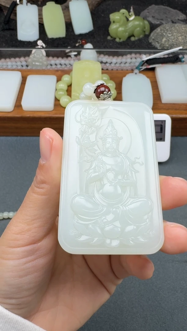 颈饰未镶嵌和田玉2