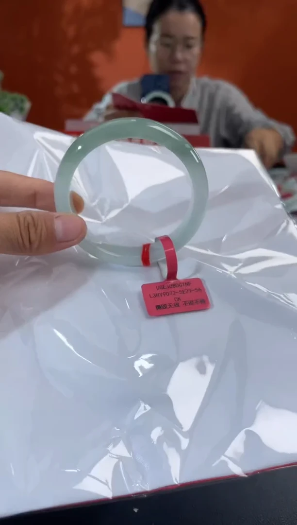 未镶嵌手镯翡翠翡翠手镯