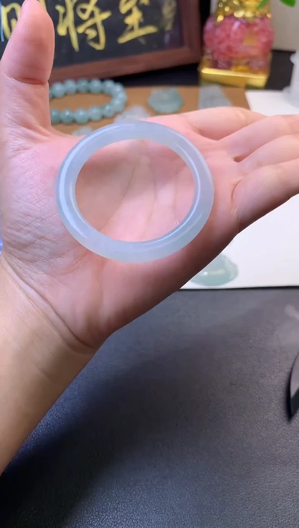 未镶嵌定制翡翠毛货