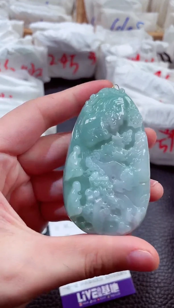 翡翠未镶嵌颈饰00004982