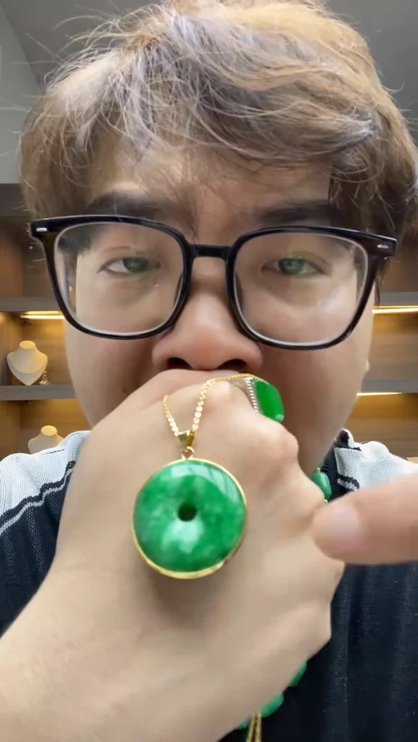 翡翠未镶嵌吊坠(赠链)高端时尚30mm平安扣