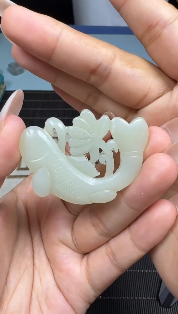 和田玉未镶嵌颈饰1