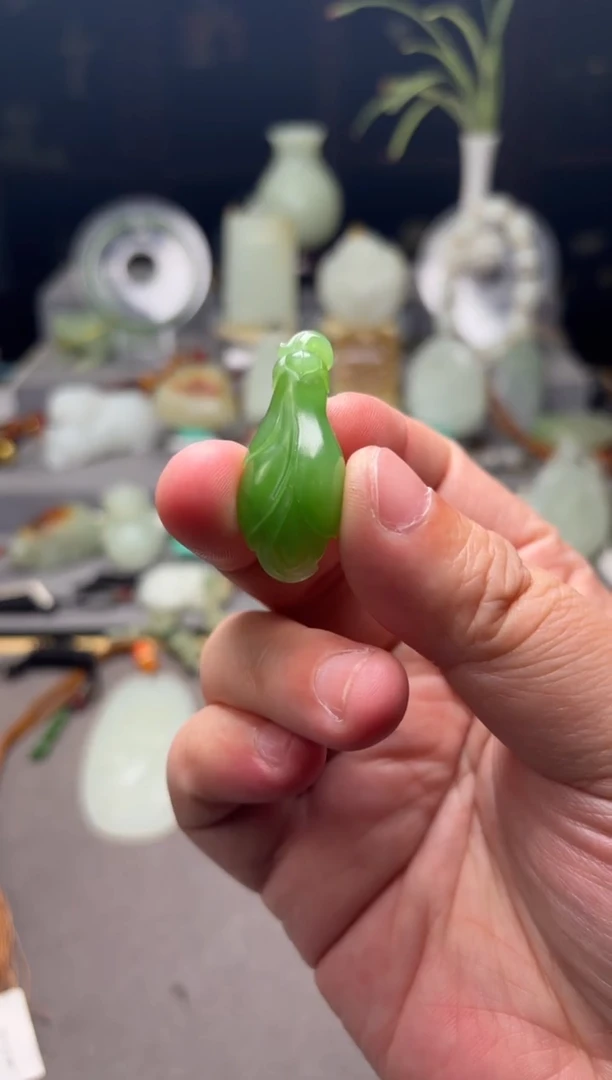 颈饰未镶嵌和田玉玉兰花