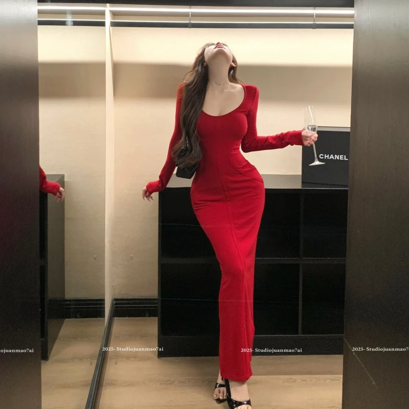 新年战袍高级感气质u领收腰连衣裙莱赛尔纤维长款裙子