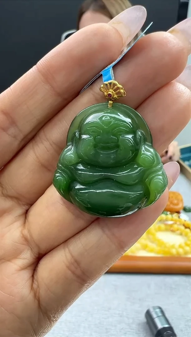 【闪购商品】和田玉（碧玉）颈饰18K金镶嵌183秒拍号