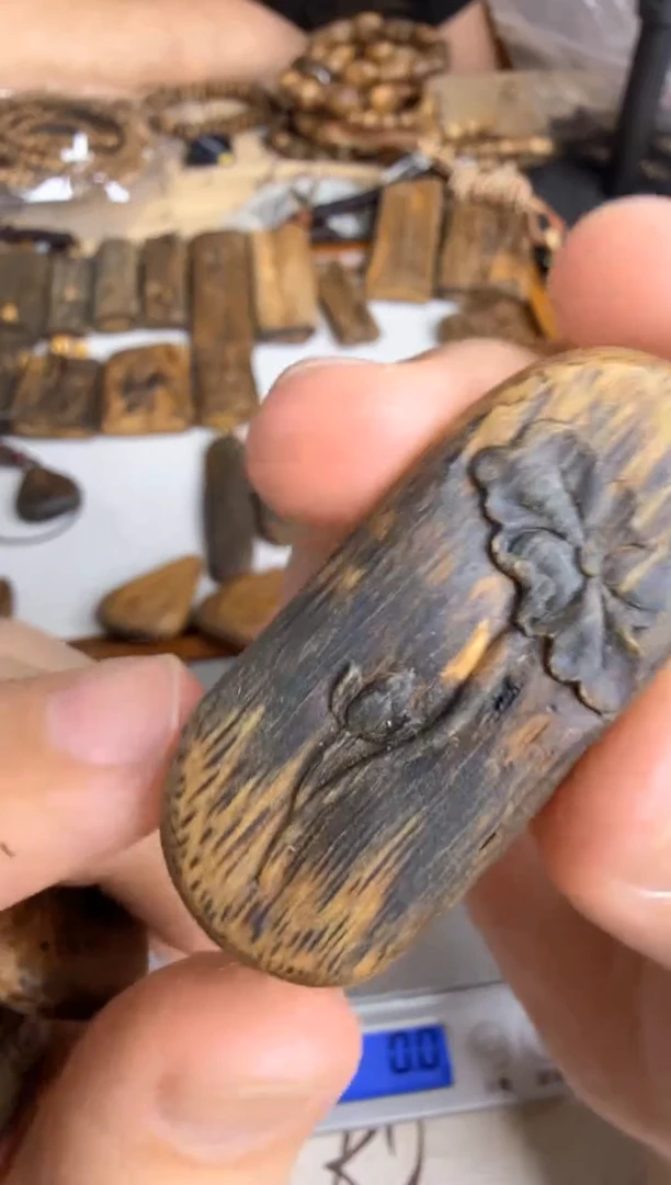 沉香沉香碎屑奇楠沉香沉水浮原材料一块6.2g