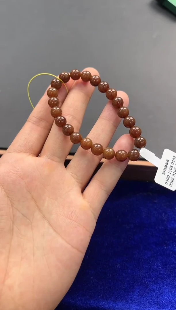 未镶嵌手串和田玉且末金山纯糖手串卡8微色差