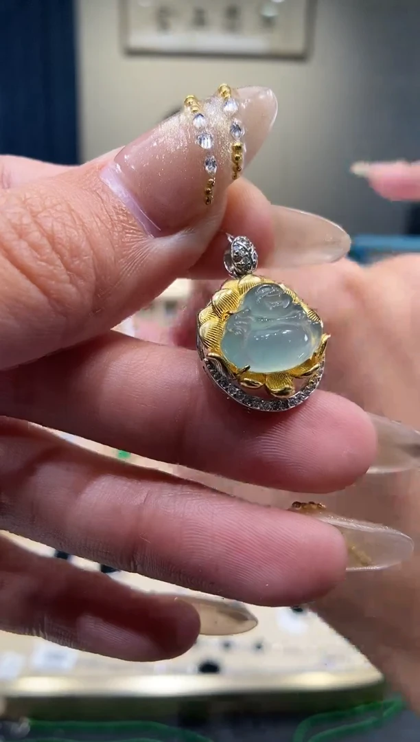 【闪购商品】翡翠吊坠(不含链)银S925镶嵌佛公