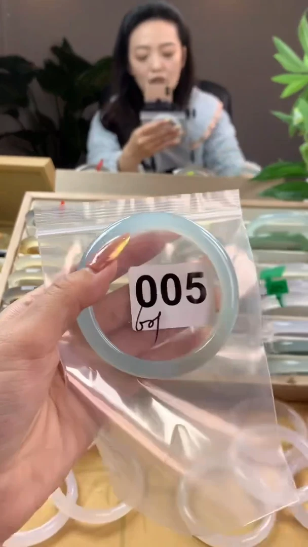 【闪购商品】玛瑙/玉髓手镯未镶嵌005