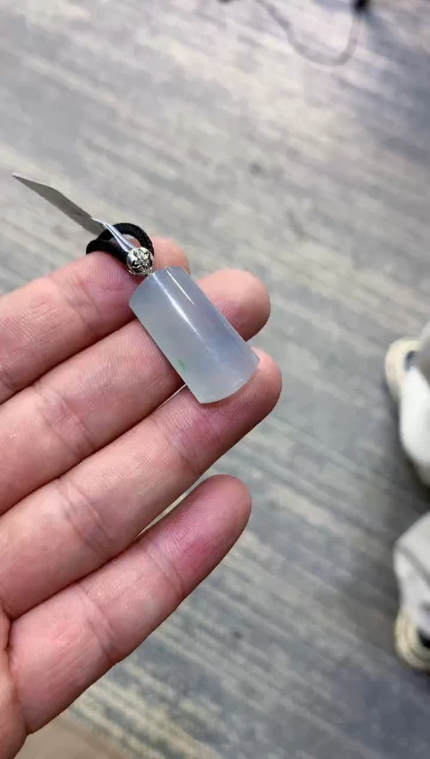 颈饰未镶嵌翡翠天然A货翡翠