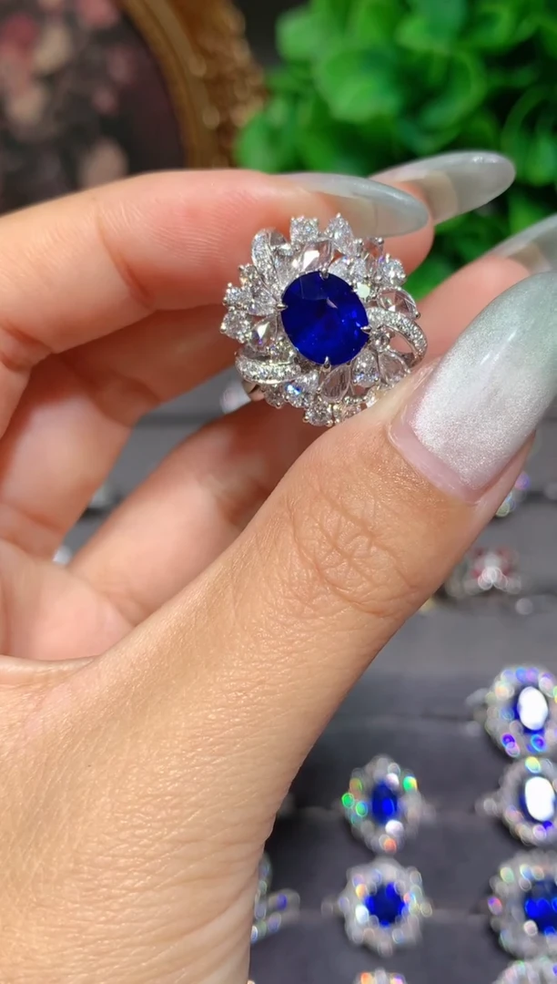蓝宝石戒指铂Pt950镶嵌3.01ct 尾款