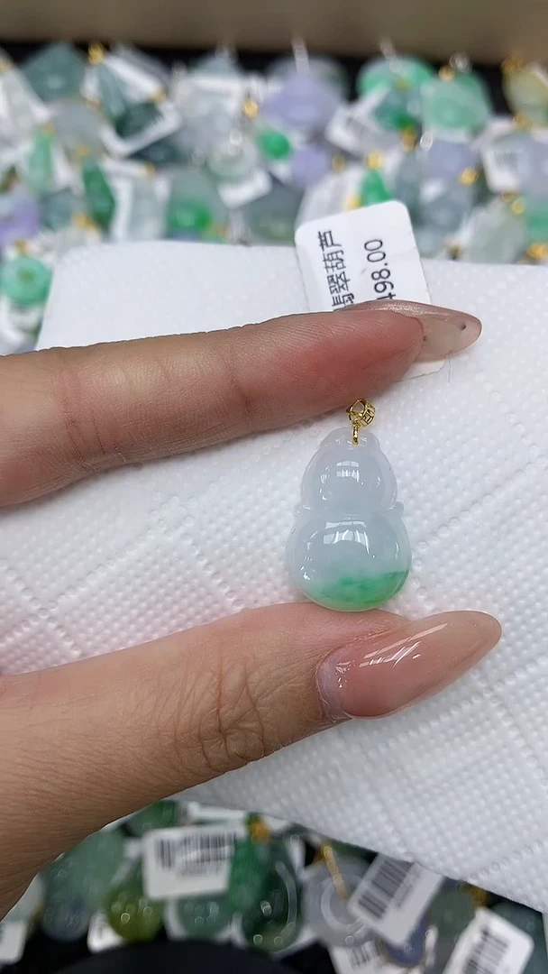 颈饰18K金镶嵌翡翠11111111111