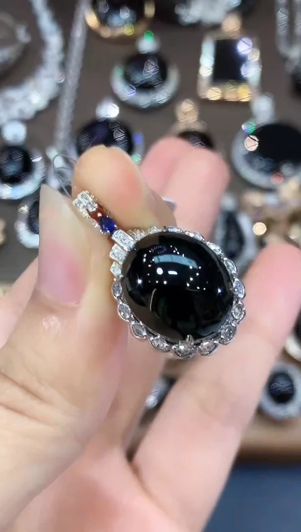 翡翠18K金镶嵌吊坠(不含链)C103