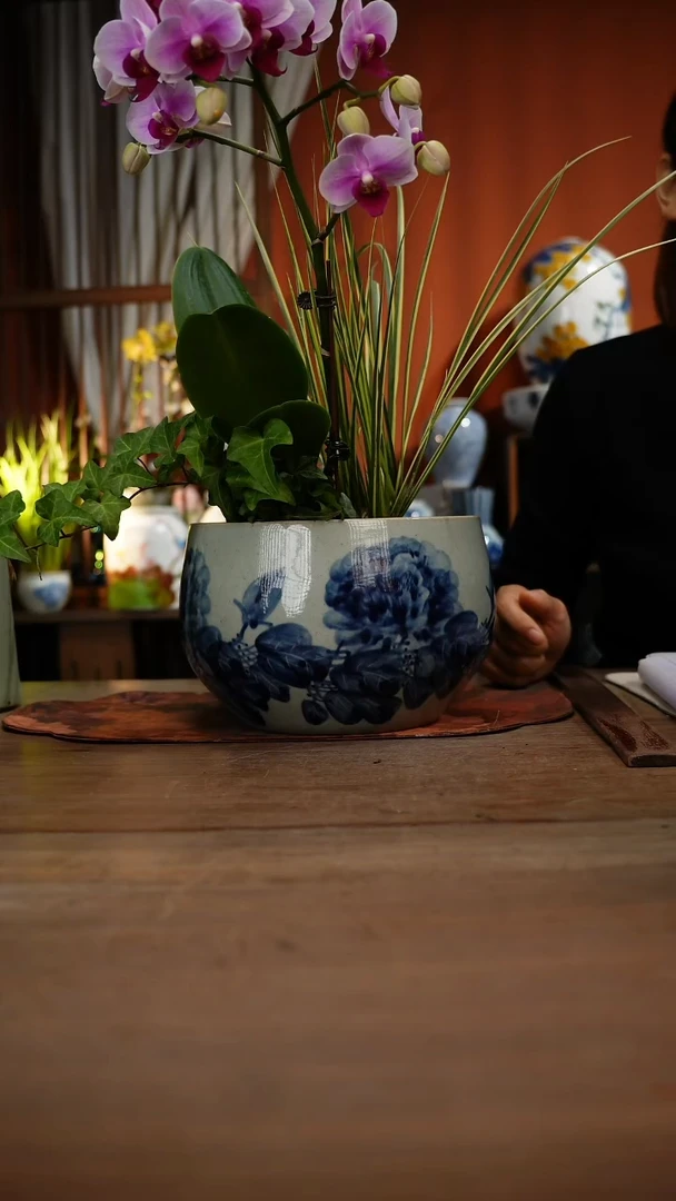 当代高温釉下彩手绘陶瓷餐具