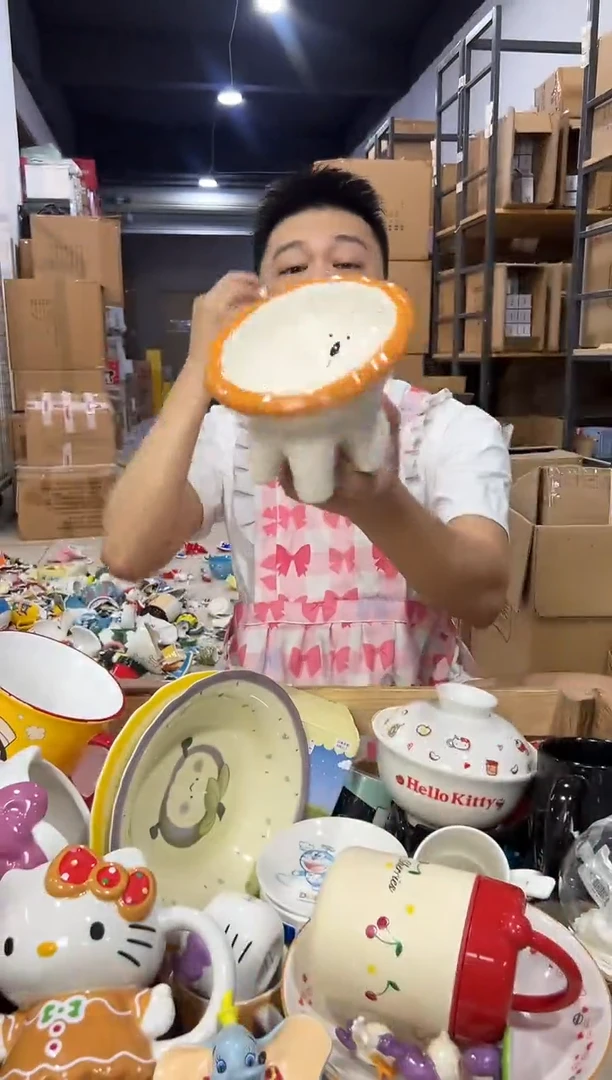 瓷片小号狮子猫碗