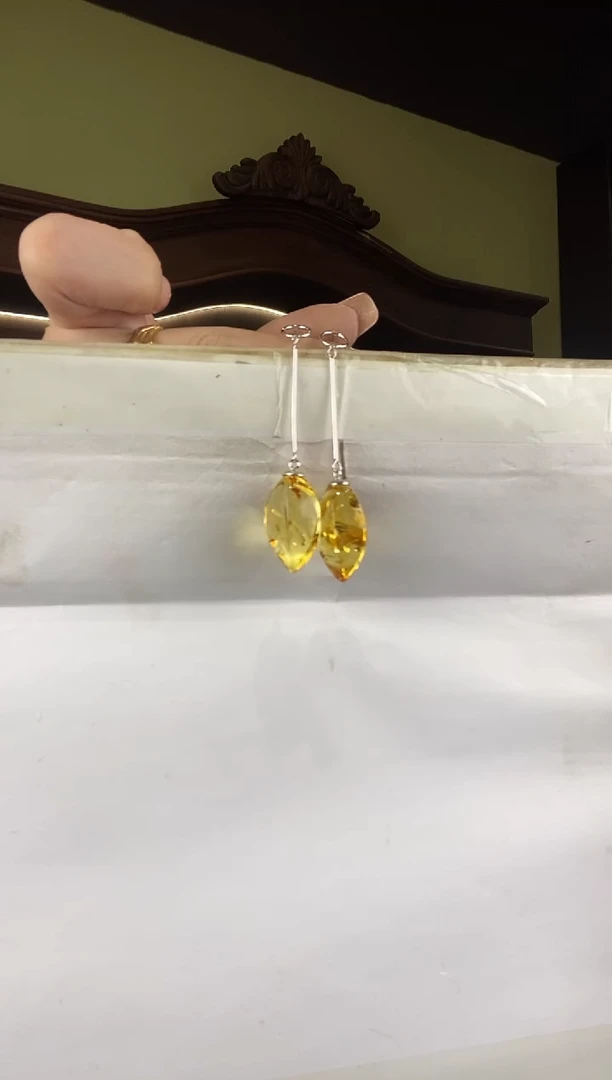 琥珀未镶嵌耳饰多样性发一