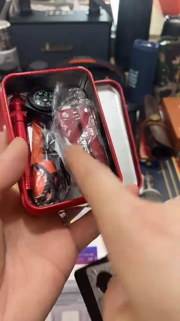 瓷片闪购商品 如图所示