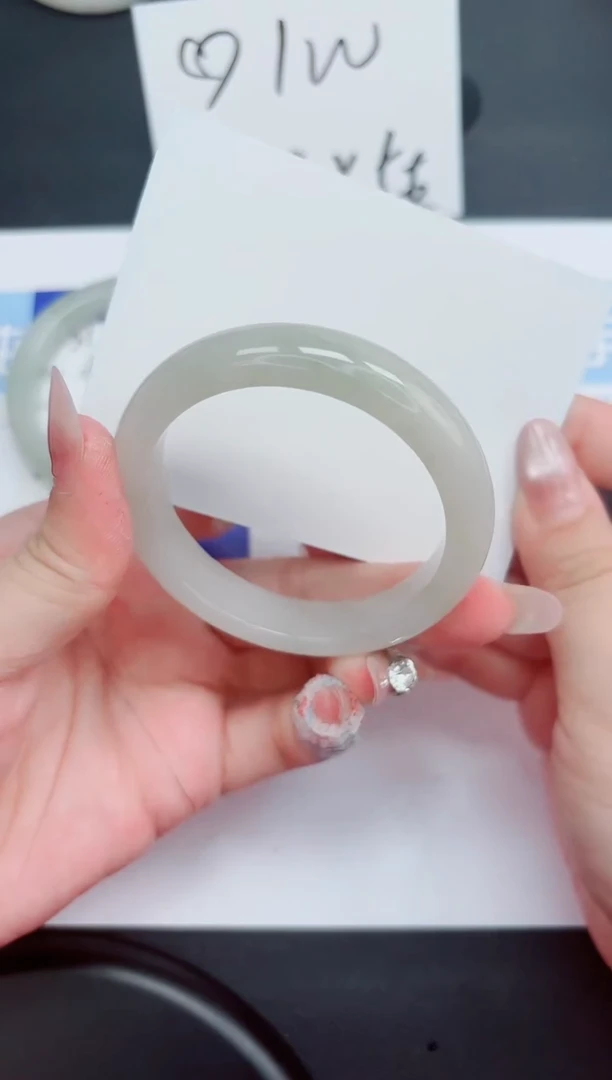 石英质玉手镯未镶嵌36-53.9