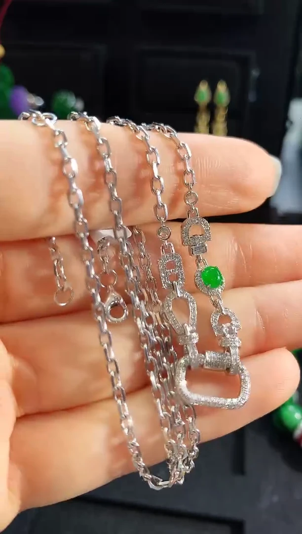 【闪购商品】翡翠颈饰18K金镶嵌颈饰